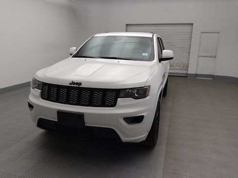 Used 2021 Jeep Grand Cherokee Laredo X RWD image 15