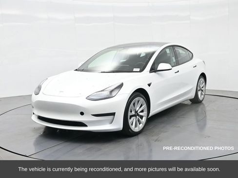 Used 2022 Tesla Model 3 Long Range image 2