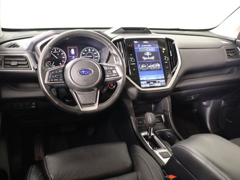 Used 2024 Subaru Ascent Limited w/ Technology Package AWD/4WD image 2