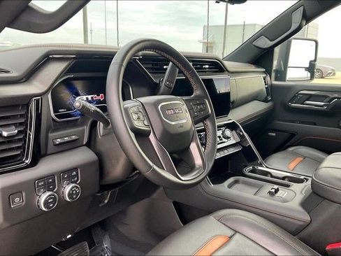 Used 2024 GMC Sierra 2500 AT4 w/ AT4 Premium Plus Package image 16