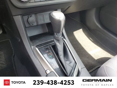 Used 2015 Toyota Corolla LE FWD image 27