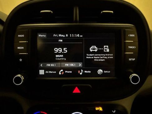 Certified 2023 Kia Soul LX w/ LX Technology Package FWD image 16