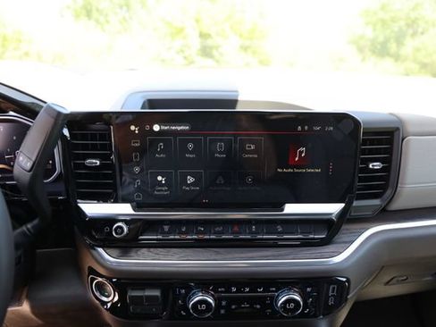 New 2026 GMC Sierra 2500 SLT w/ Texas SLT Premium Package AWD/4WD image 18