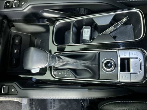 Used 2021 Kia Telluride SX w/ Nightfall Edition Package image 22