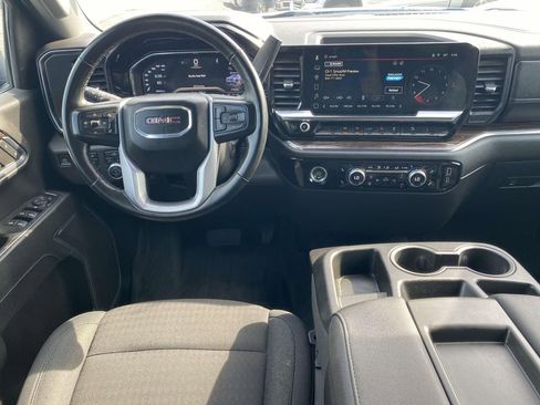 Used 2024 GMC Sierra 1500 Elevation AWD/4WD image 10