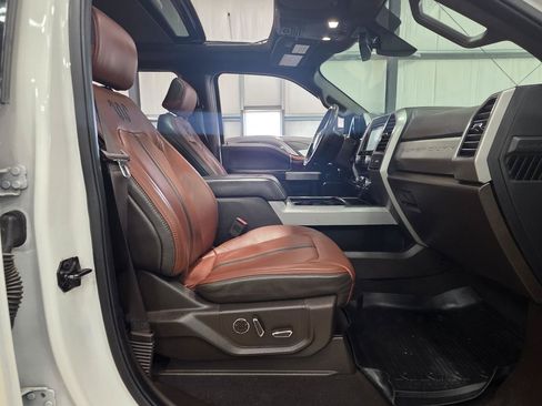 Used 2019 Ford F250 King Ranch w/ King Ranch Ultimate Package AWD/4WD image 26