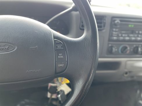 Used 2001 Ford F250 XLT image 28