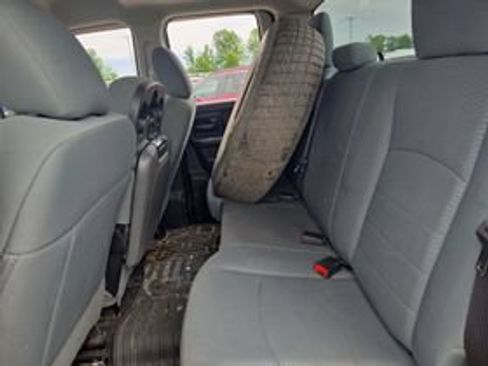 Used 2017 RAM 1500 Express AWD/4WD image 4