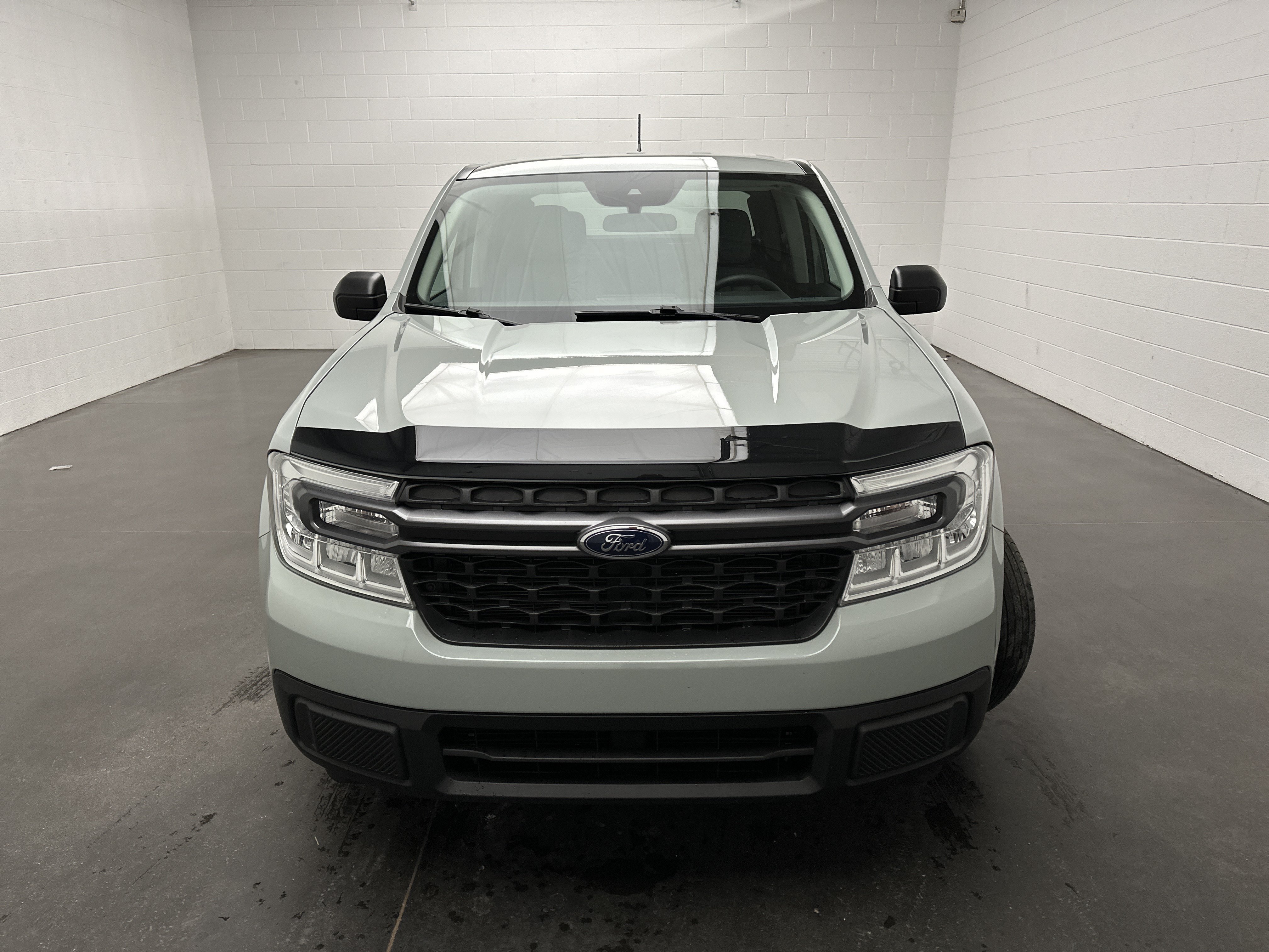 Used 2024 Ford Maverick XLT FWD image 3