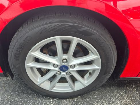 Used 2016 Ford Focus SE FWD image 34