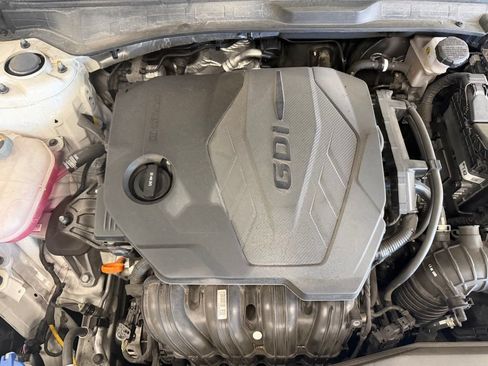 Used 2023 Hyundai Sonata SE FWD image 9