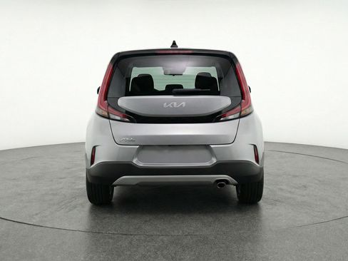 Used 2025 Kia Soul LX w/ LX Technology Package image 7