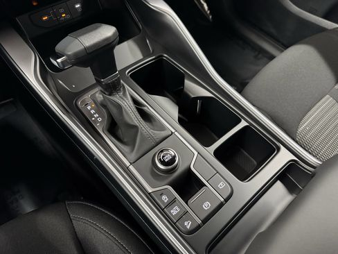 New 2025 Kia Sorento LX image 15