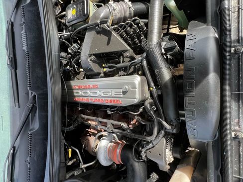 Used 1997 Dodge Ram 3500 Truck 4x4 Club Cab image 15