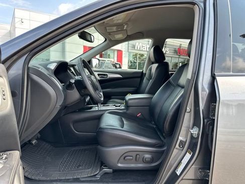 Used 2020 Nissan Pathfinder SL AWD/4WD image 11