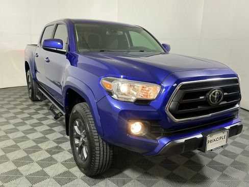 Used 2022 Toyota Tacoma SR5 RWD image 4