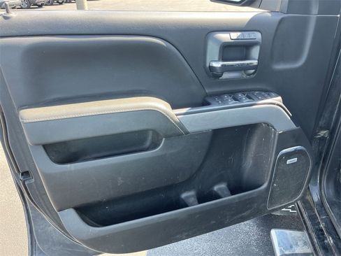 Used 2019 Chevrolet Silverado 2500 LTZ w/ LTZ Plus Package image 21