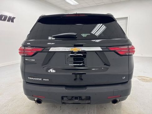 Used 2022 Chevrolet Traverse LT w/ LPO, 'HIT The Road' Package image 6