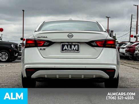 Used 2025 Nissan Altima 2.5 SV FWD image 5