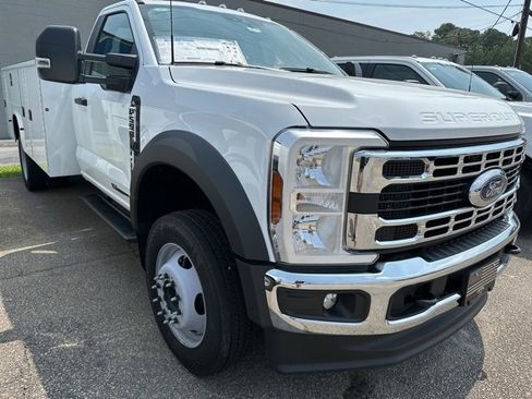 New 2025 Ford F550 4x4 Regular Cab Super Duty image 11