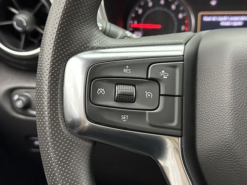 Used 2025 Chevrolet Blazer LT image 21