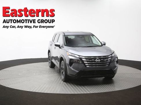 Used 2024 Nissan Rogue SV AWD/4WD image 52