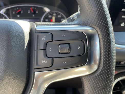 Used 2025 Chevrolet Blazer LT FWD image 19