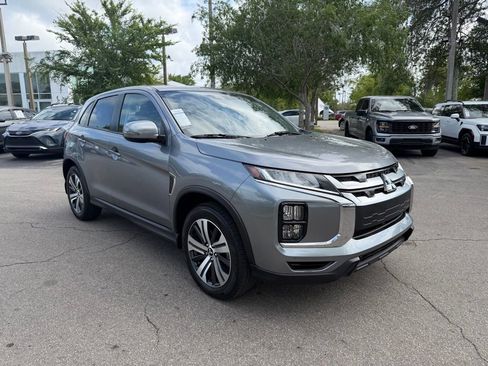 Used 2024 Mitsubishi Outlander Sport ES image 1