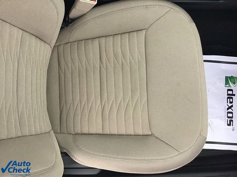 Used 2021 Ford Explorer XLT image 25