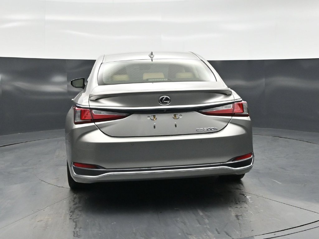 Used 2019 Lexus ES 300h w/ Premium Package FWD image 28