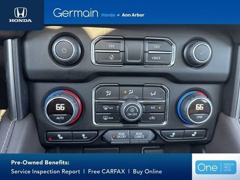 Used 2024 Chevrolet Suburban Z71 w/ Luxury Package AWD/4WD image 31