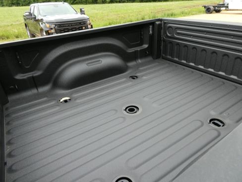 New 2026 RAM 2500 Laramie AWD/4WD image 7