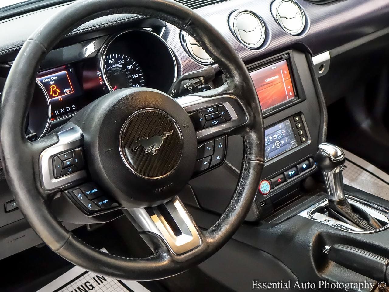 Used 2017 Ford Mustang Coupe RWD image 13