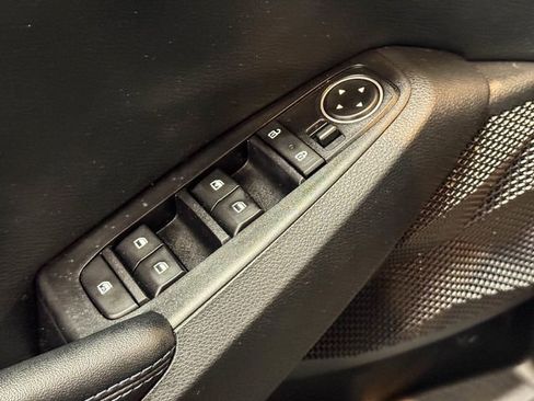 Used 2023 Kia Seltos S image 40