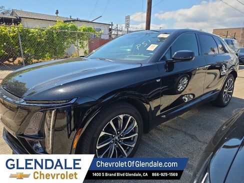 Used 2024 Cadillac Lyriq Sport AWD/4WD image 3