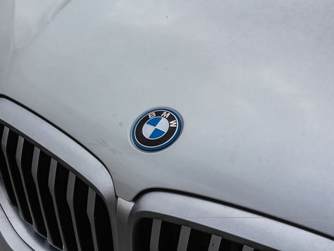 Used 2024 BMW X5 xDrive50e AWD/4WD image 12
