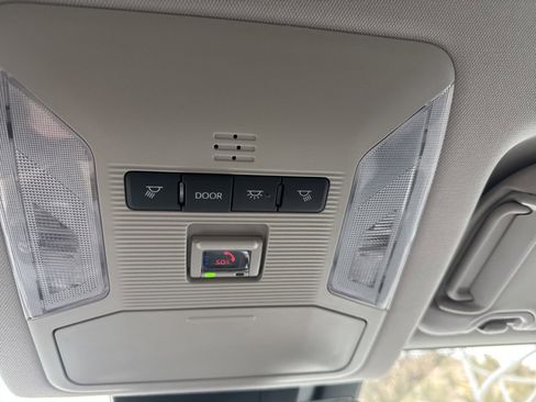 Used 2024 Toyota RAV4 XLE image 19