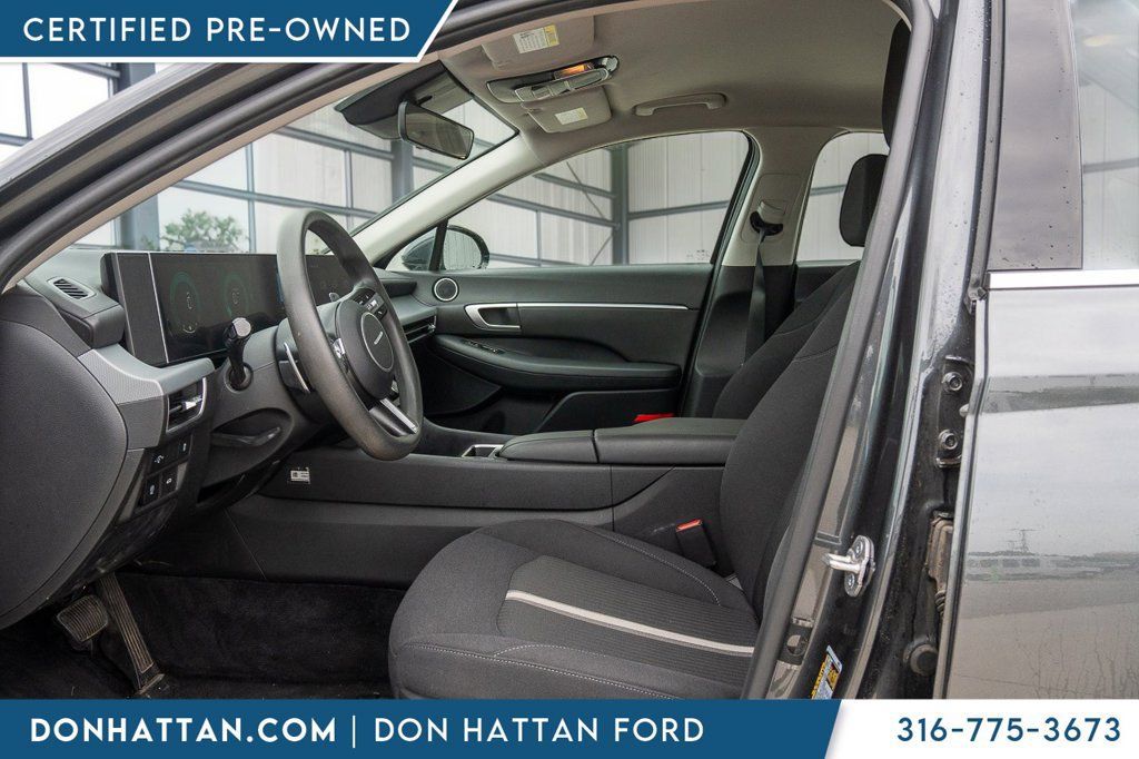 Used 2024 Hyundai Sonata SEL FWD image 3