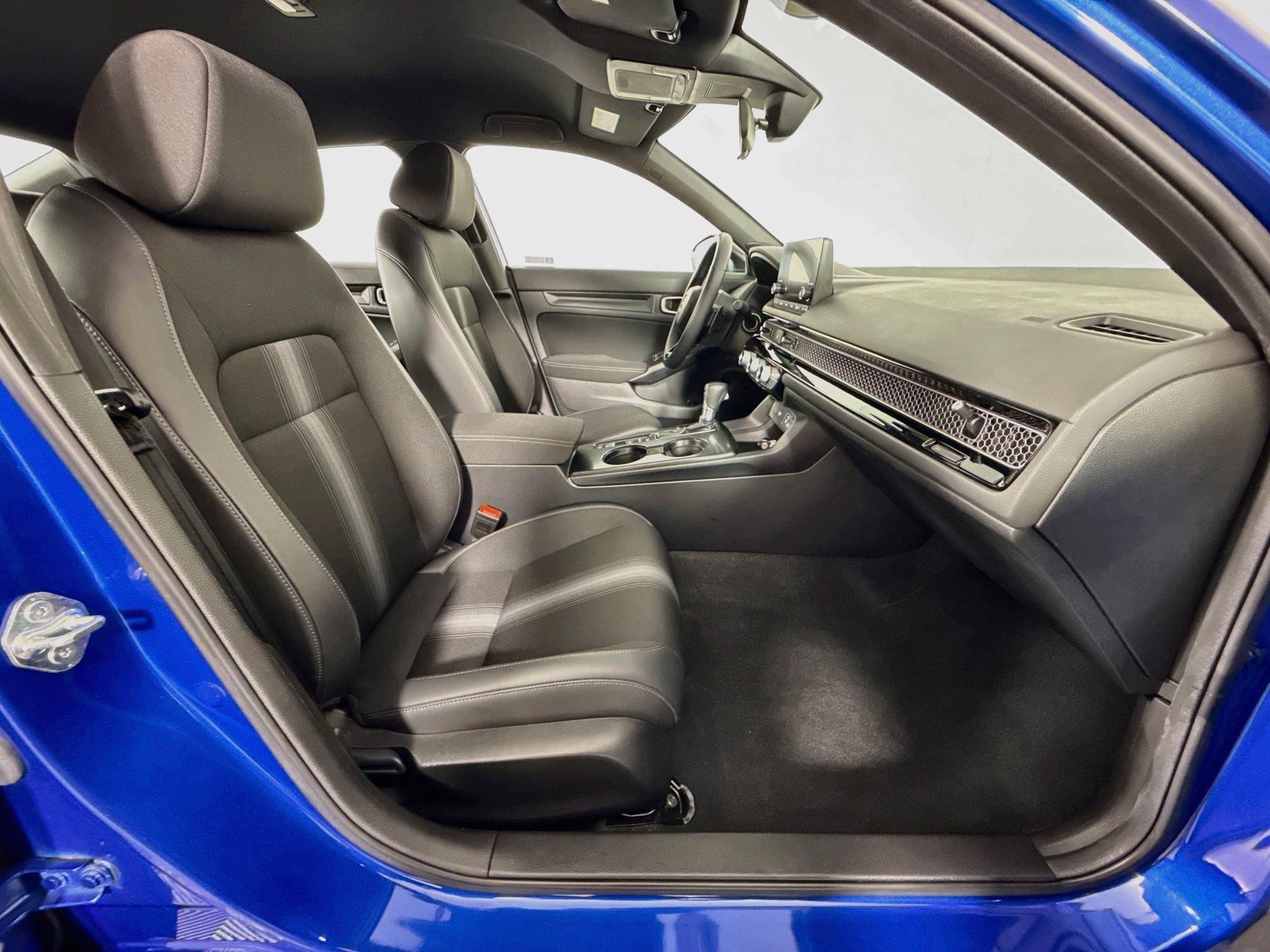 Used 2024 Honda Civic Sport image 29