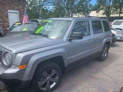Used 2015 Jeep Patriot High Altitude image 8