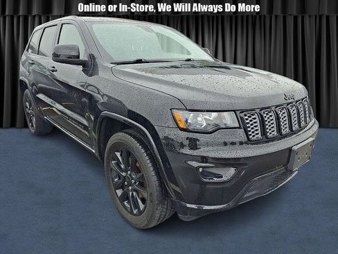 Used 2019 Jeep Grand Cherokee Altitude AWD/4WD image 1