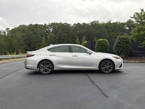 Used 2020 Lexus ES 350 F Sport w/ Accessory Package FWD image 5