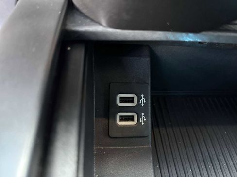 Used 2019 Ford F150 XLT w/ Equipment Group 302A Luxury AWD/4WD image 31