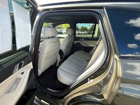 Used 2024 BMW X5 xDrive50e w/ Executive Package AWD/4WD image 18