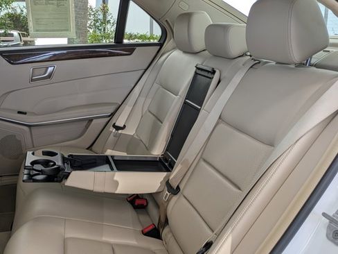 Used 2016 Mercedes-Benz E 350 Sedan image 24