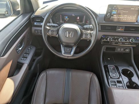 Used 2023 Honda Pilot Elite image 18