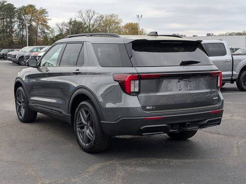 New 2026 Ford Explorer ST-Line image 4
