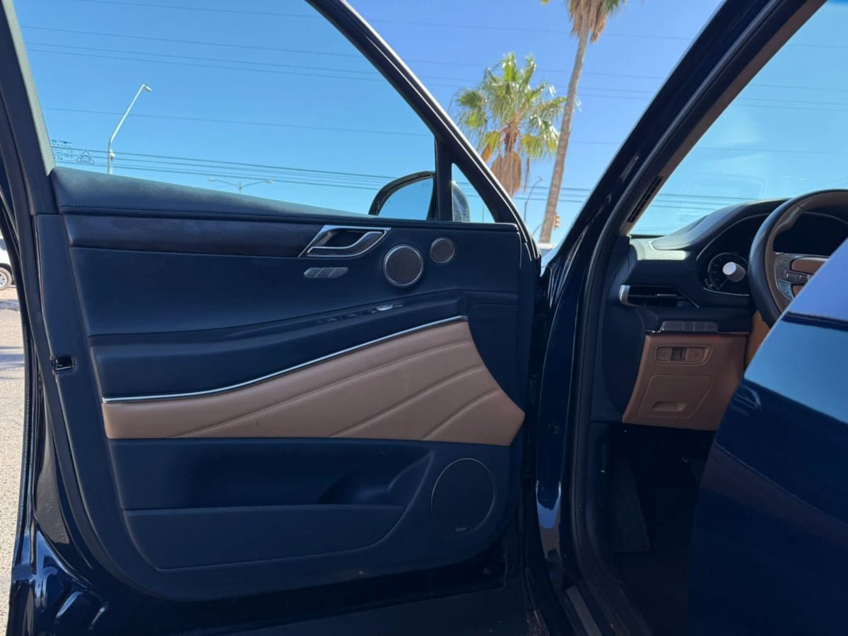 Used 2021 Genesis GV80 3.5T w/ Prestige Package 07 AWD/4WD image 31