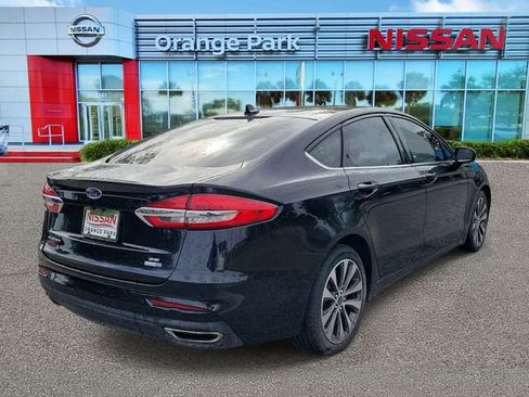 Used 2020 Ford Fusion SE AWD/4WD image 2