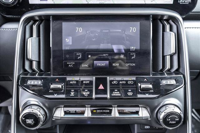 Used 2024 Lexus LX 600 4WD w/ Luxury Package image 19